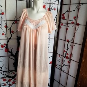 Finesse Peach Small-Large Nylon Vintage Nightgown